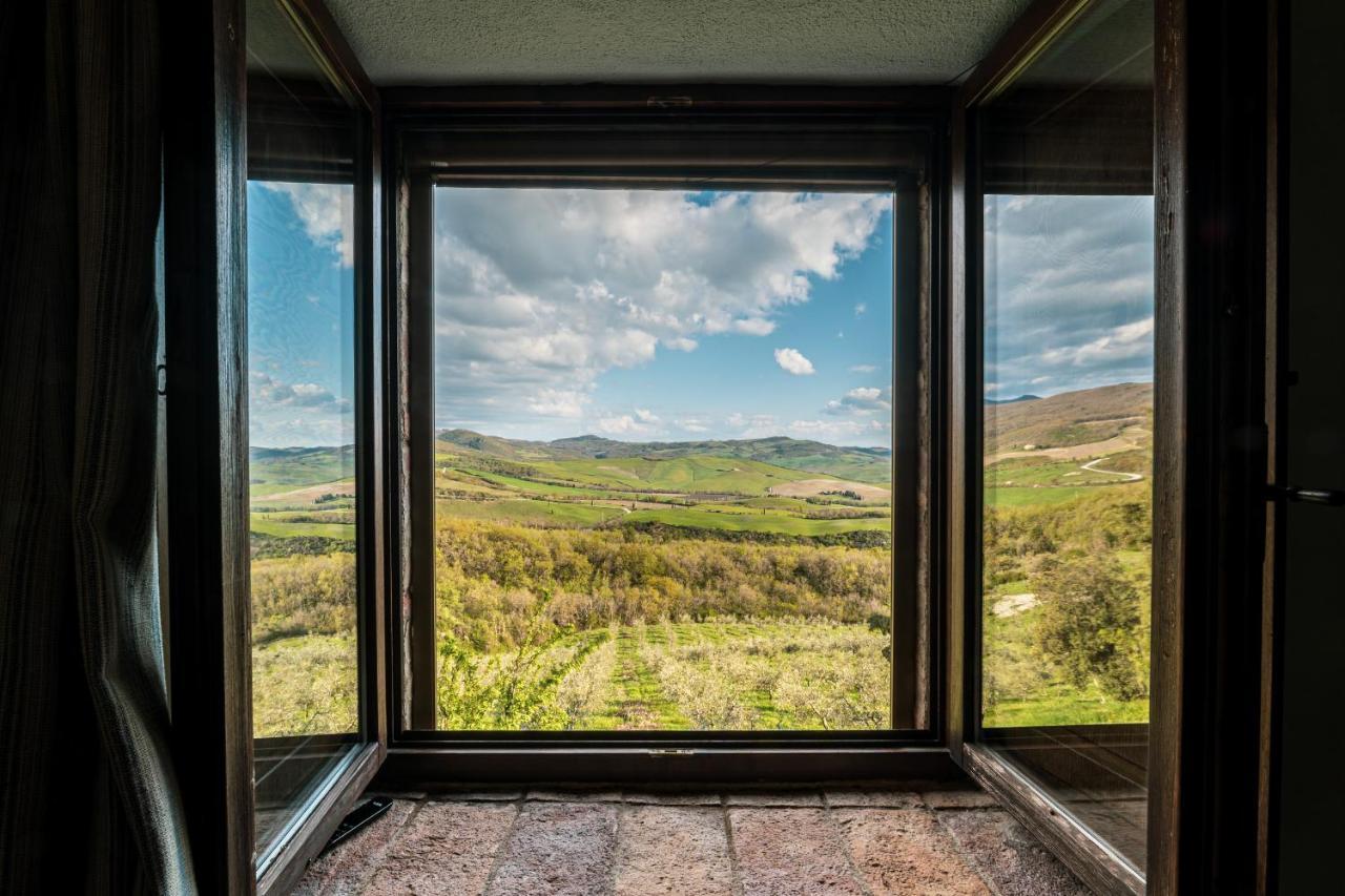 Podere Val D'Orcia - Tuscany Equestrian Sarteano Buitenkant foto