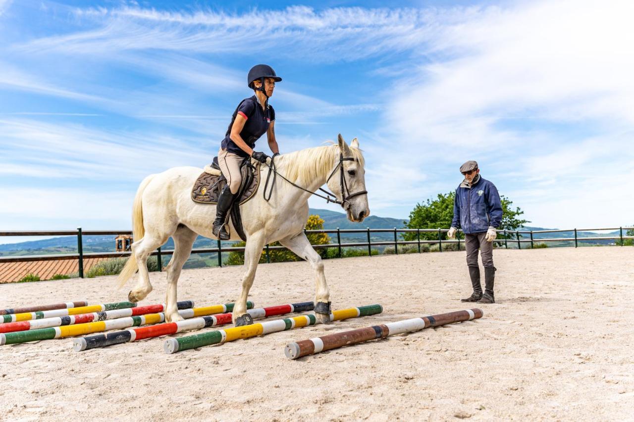 Podere Val D'Orcia - Tuscany Equestrian Sarteano Buitenkant foto